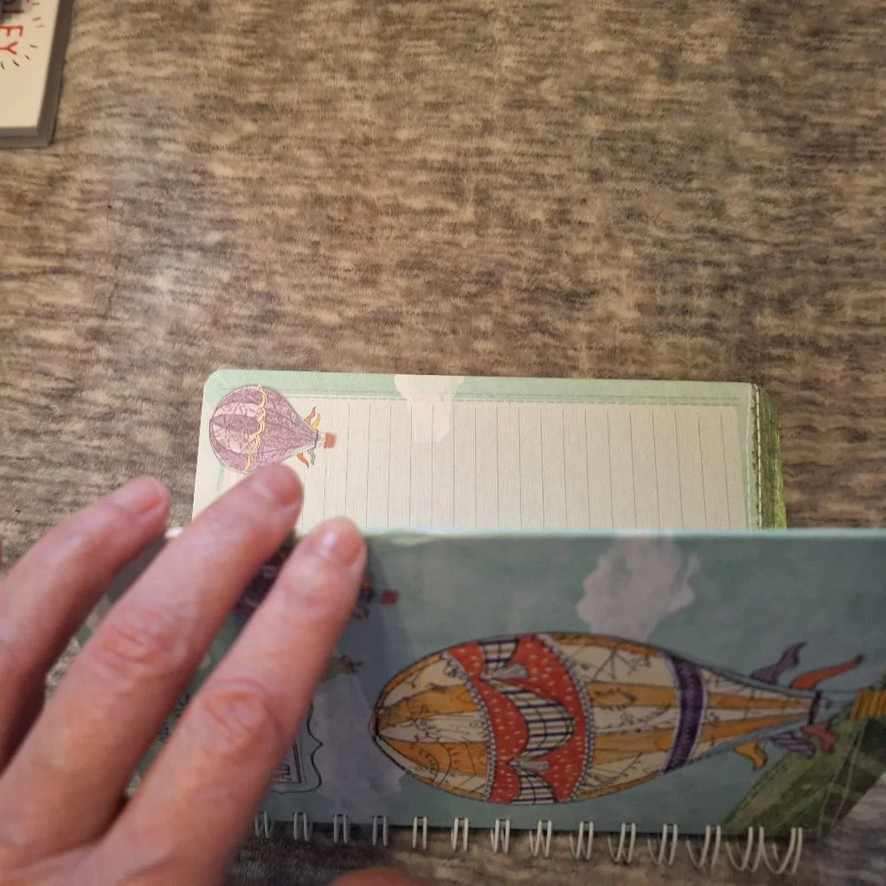Hot air balloon Adventure motif spiral bound blank book - Picture 2 of 5